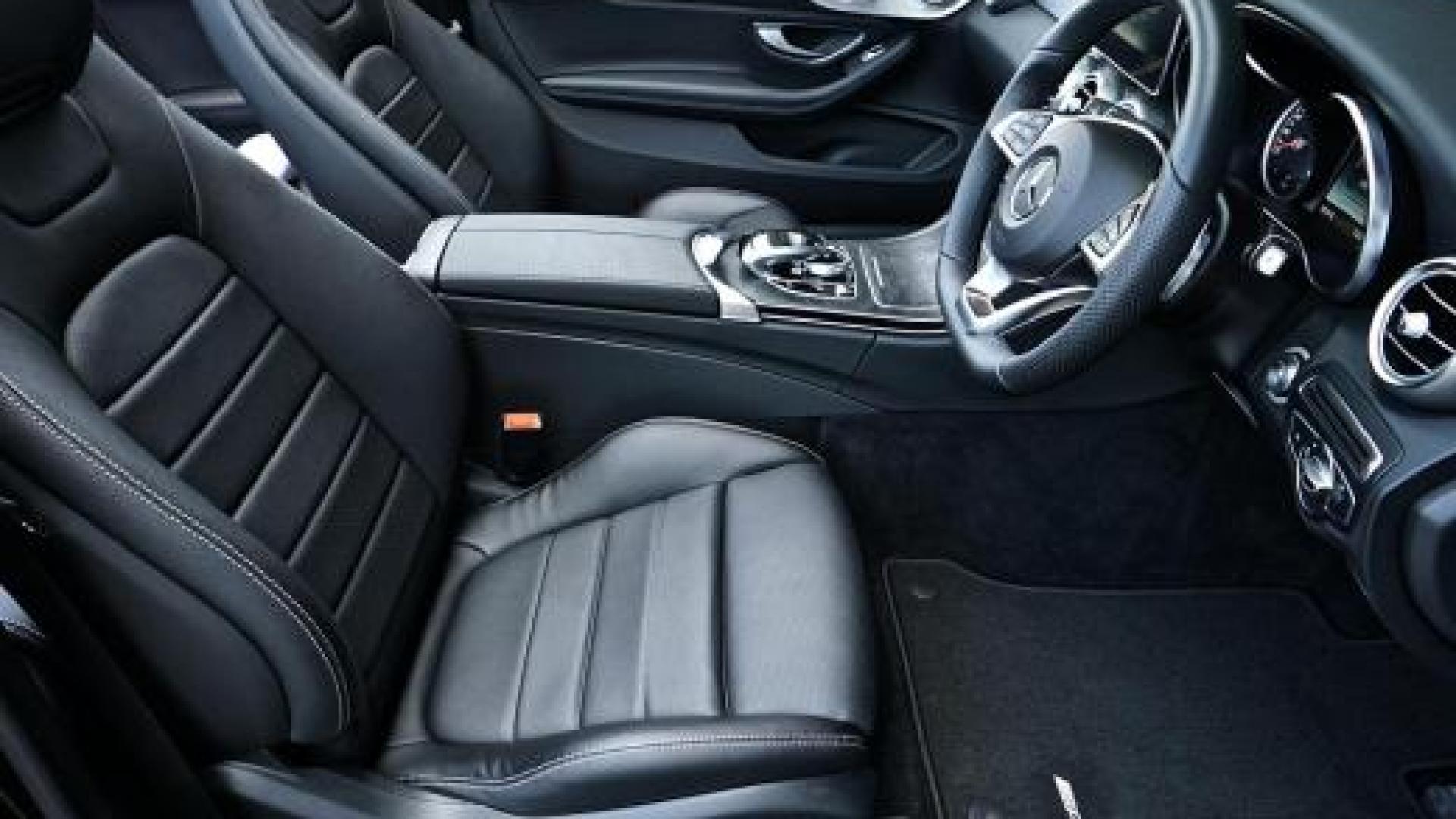 Mercedes-Benz C300 4MATIC 2024